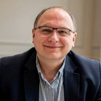 Stuart Dee