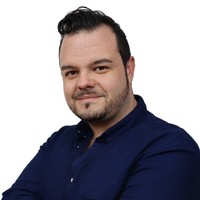 Carlos Carrión