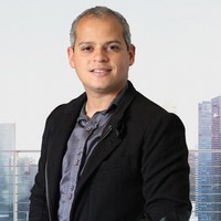 Dr. Isaias Lira