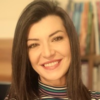 Angie Parpari
