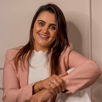 Clara Luiza Veiga