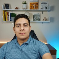 Adrián Covarrubias
