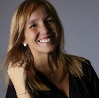 Adriana Melo