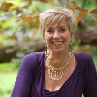 Sue Holmes